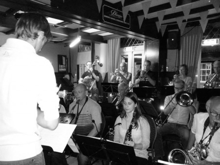 Als bandleider voor de Solid Bigband in Gemert